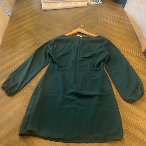 A green Abercrombie & Fitch dress - Picture 4 of 5